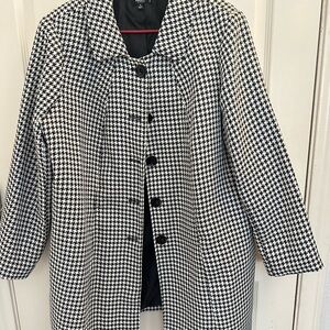Women's Black and White Houndstooth Coat plus size 1X